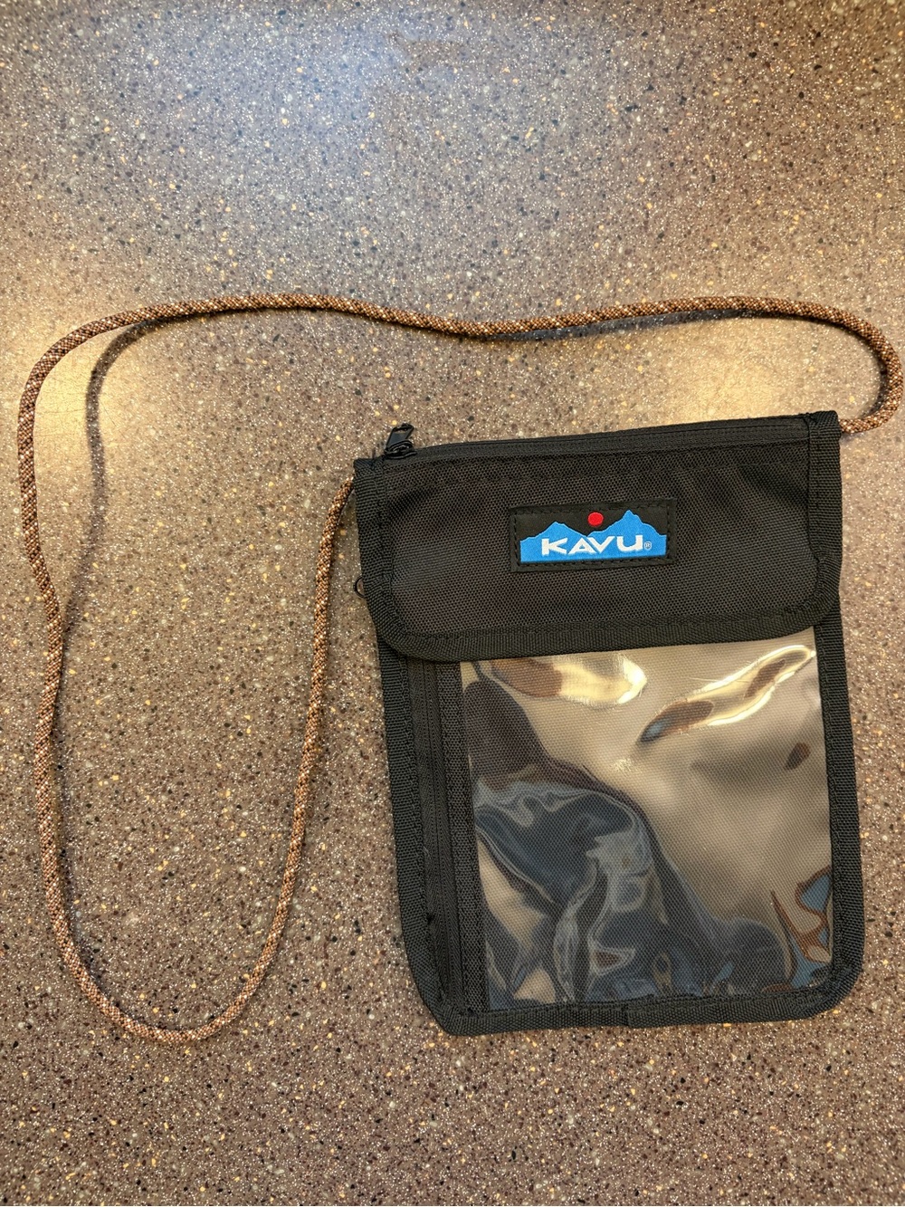 Kavu Black Clear Front Travel Neck Pouch